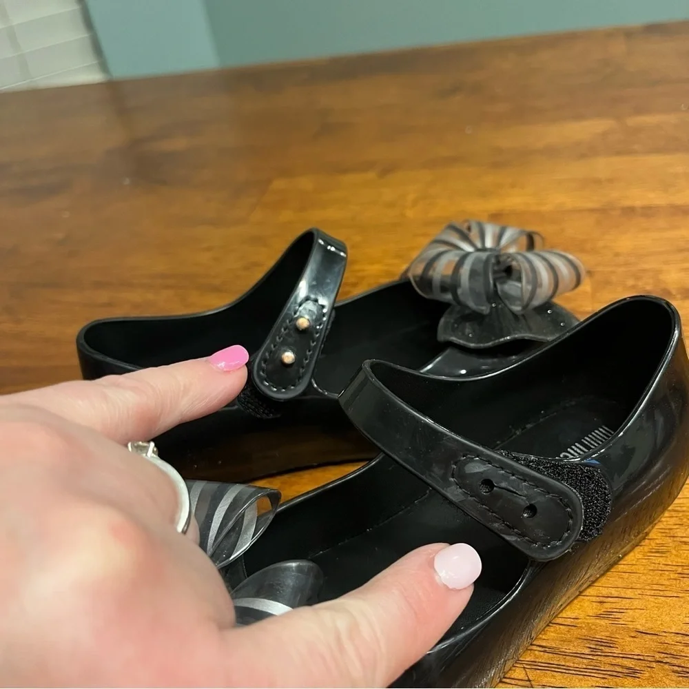 Black Bow Mini Melissa girls mary Jane shoes size 9